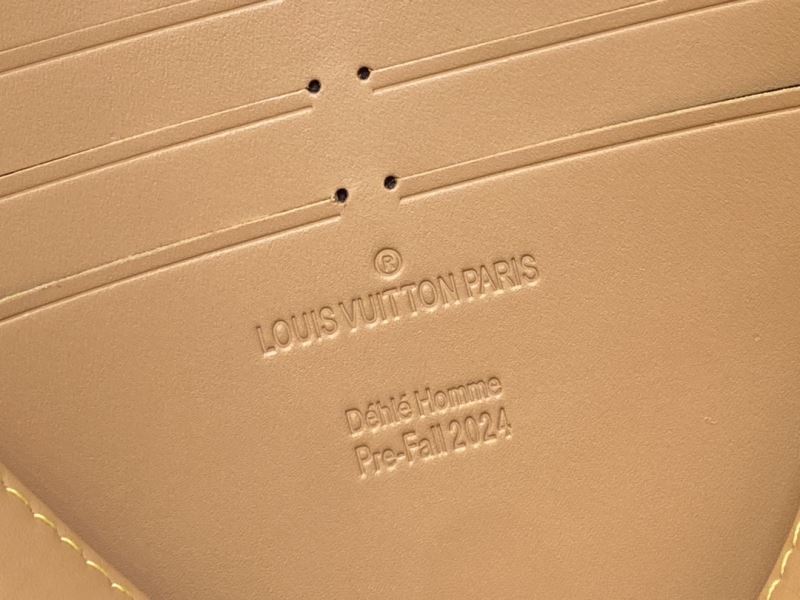 Louis Vuitton Clutch Bags